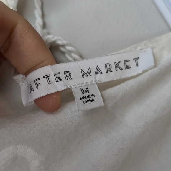 After Market Boho White Cropped Lace Eyelet Flowy Sleeve Top Women Medium - Picture 2 of 10